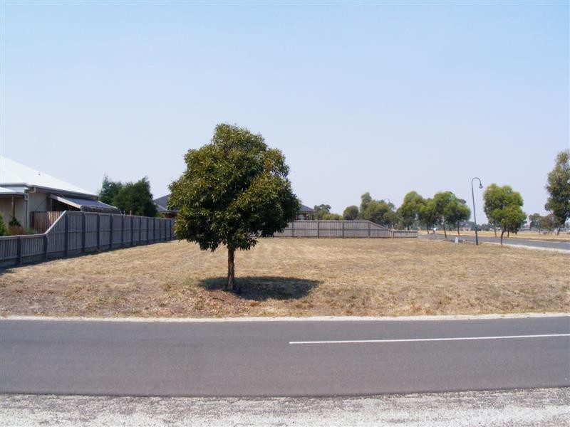 24 The Skyline, Sunbury VIC 3429