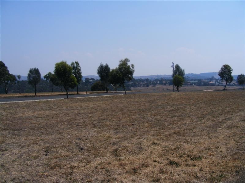 24 The Skyline, Sunbury VIC 3429