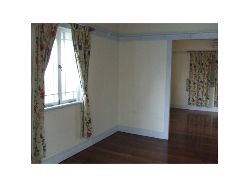 65 Royal Parade, Ashgrove QLD 4060