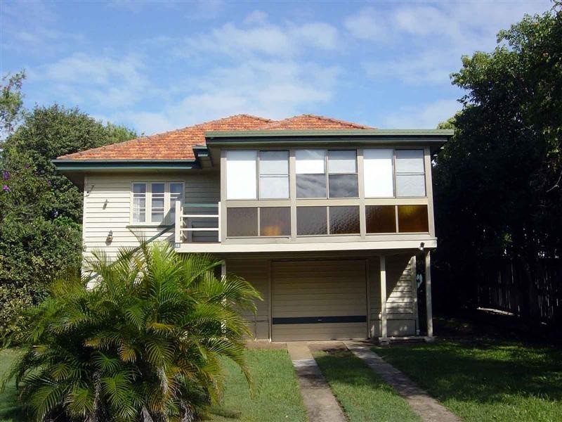 16 Dempsey Street, Annerley QLD 4103