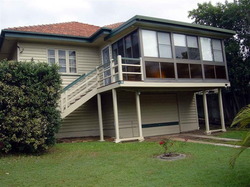 16 Dempsey Street, Annerley QLD 4103