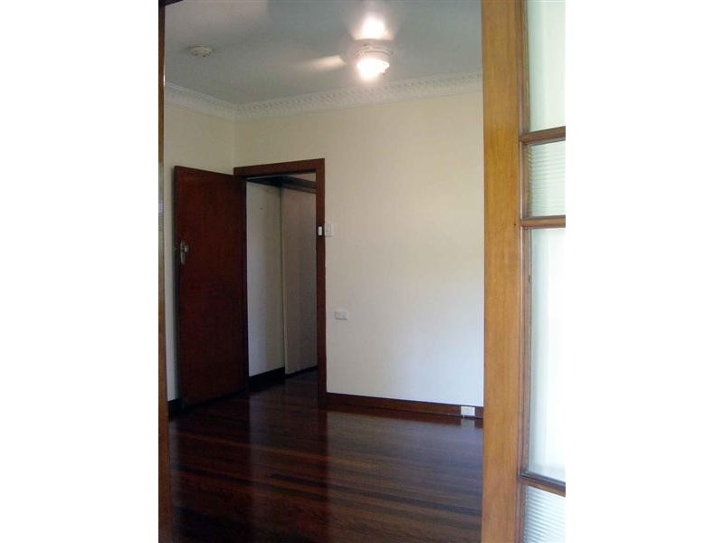 16 Dempsey Street, Annerley QLD 4103