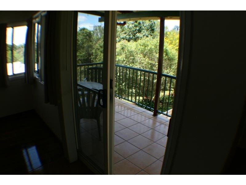 17 Monash Avenue, Malanda QLD 4885