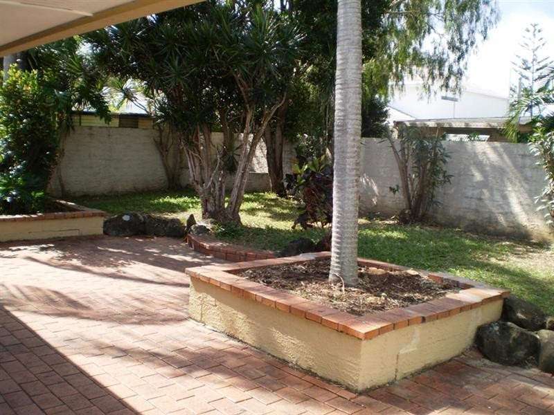 30 Brindisi Avenue, Isle Of Capri QLD 4217