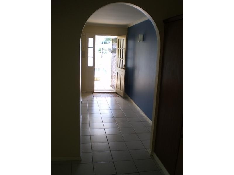 30 Brindisi Avenue, Isle Of Capri QLD 4217