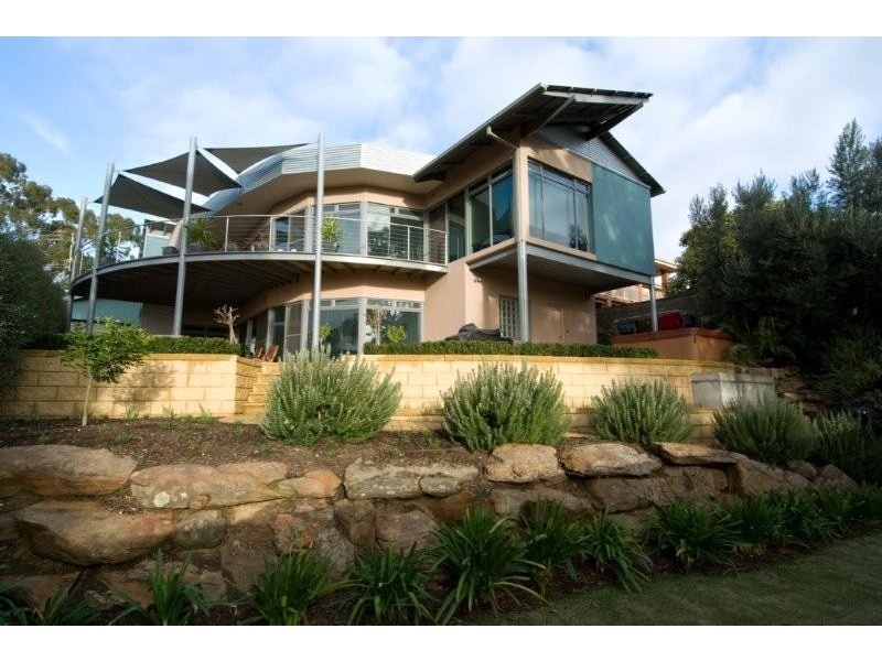 10 Barcroft Street, Pasadena SA 5042