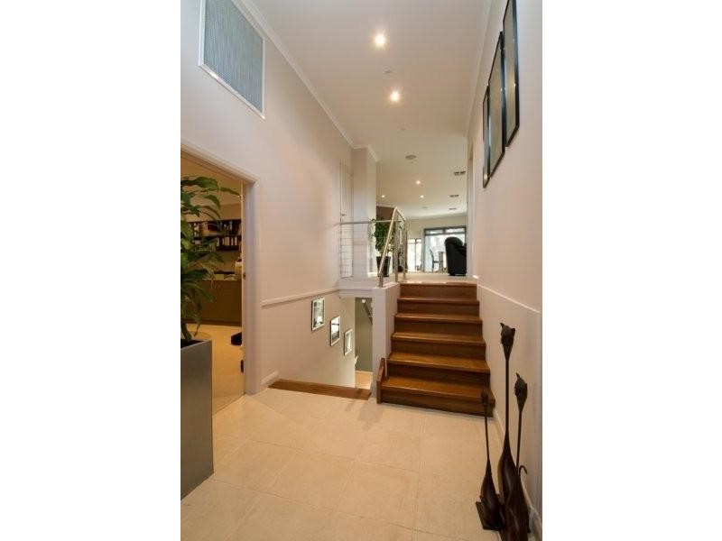 10 Barcroft Street, Pasadena SA 5042