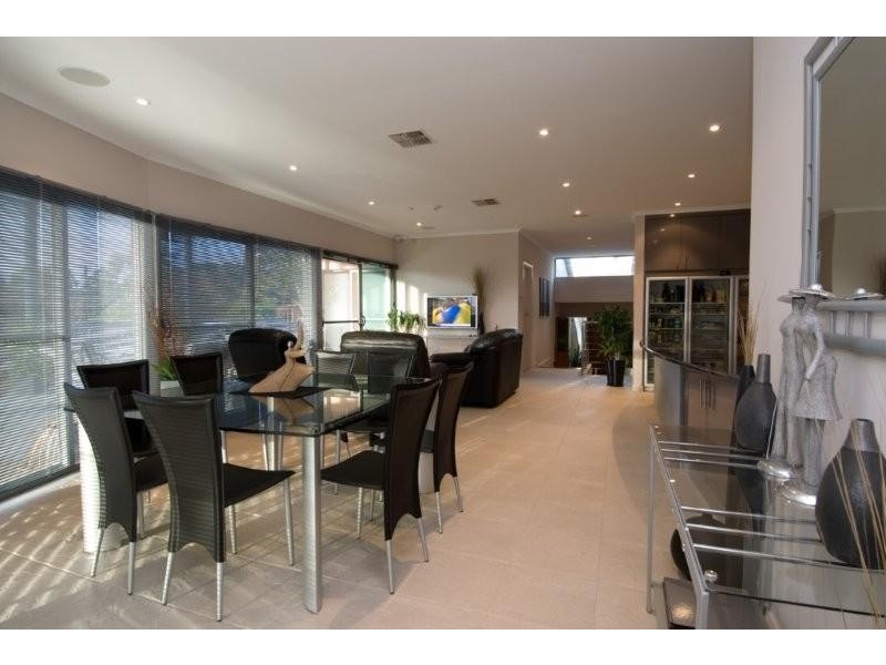 10 Barcroft Street, Pasadena SA 5042
