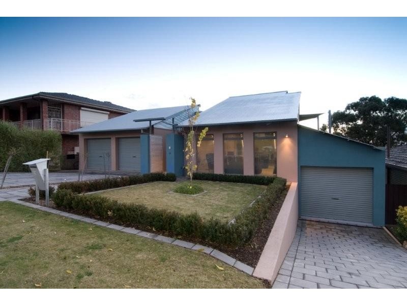 10 Barcroft Street, Pasadena SA 5042
