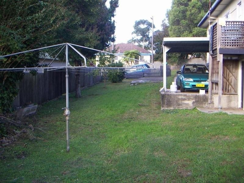 18 Campbell Street, Gosford NSW 2250
