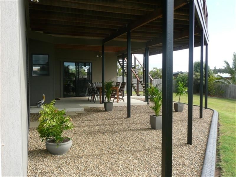 5 Admiralty Place, Coral Cove QLD 4670