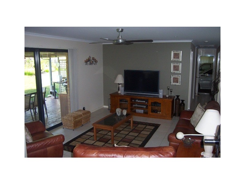 2A William Street, Paxton NSW 2325