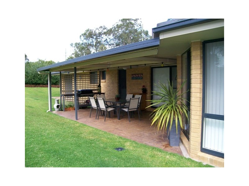 2A William Street, Paxton NSW 2325