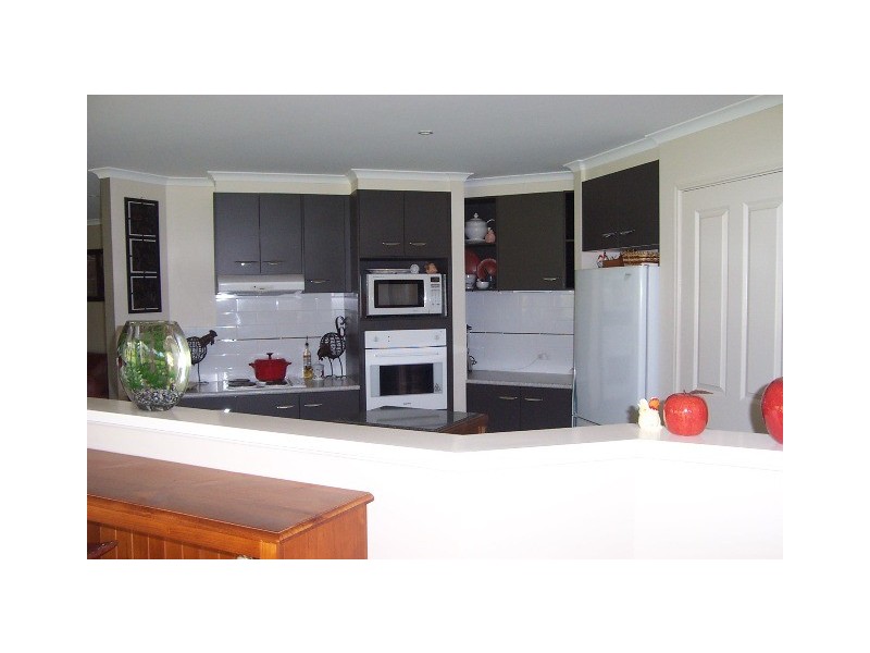 2A William Street, Paxton NSW 2325