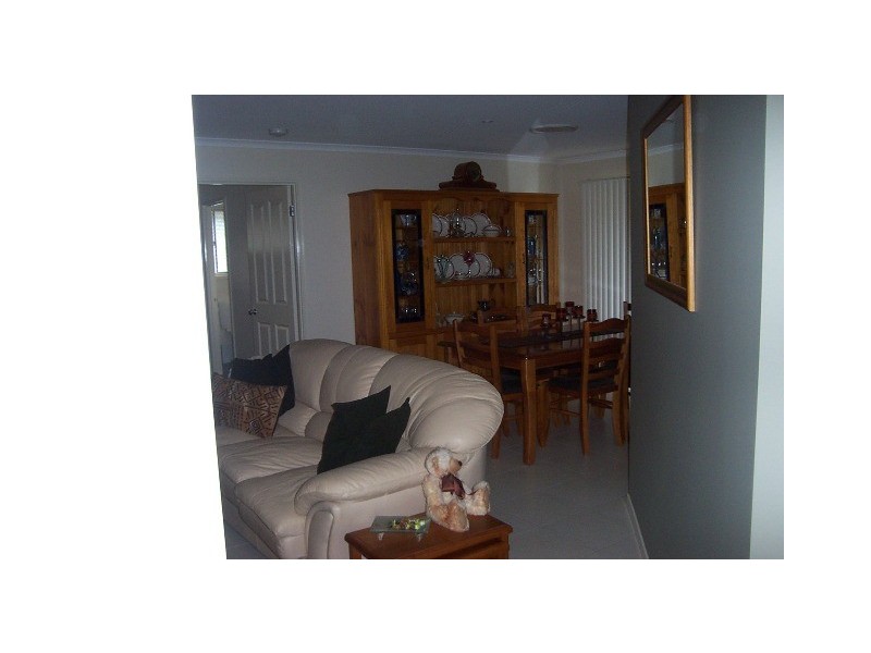 2A William Street, Paxton NSW 2325