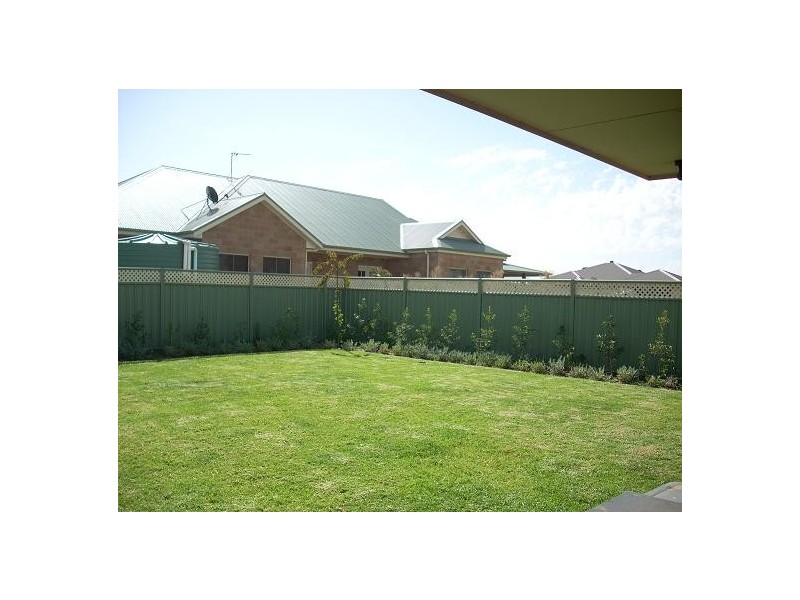 3 Savoy Place, Dubbo NSW 2830