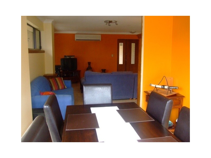 2/3 Albion Avenue, Miami QLD 4220