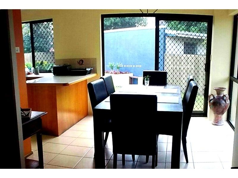 2/3 Albion Avenue, Miami QLD 4220