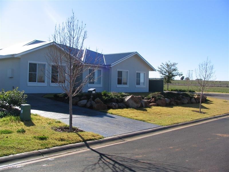 1 Lago Court, Dubbo NSW 2830