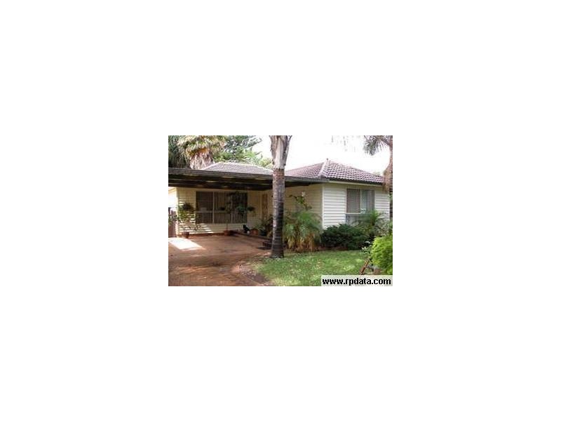 98 Dunalban Ave, Woy Woy NSW 2256