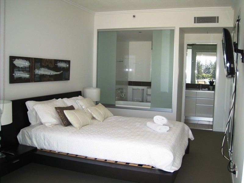 Unit 907 Marine Parade, Coolangatta QLD 4225