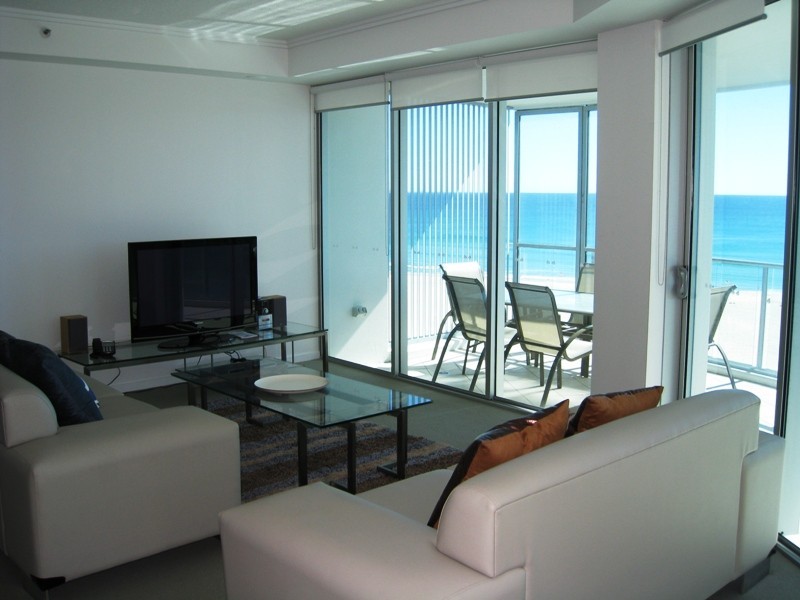 Unit 907 Marine Parade, Coolangatta QLD 4225