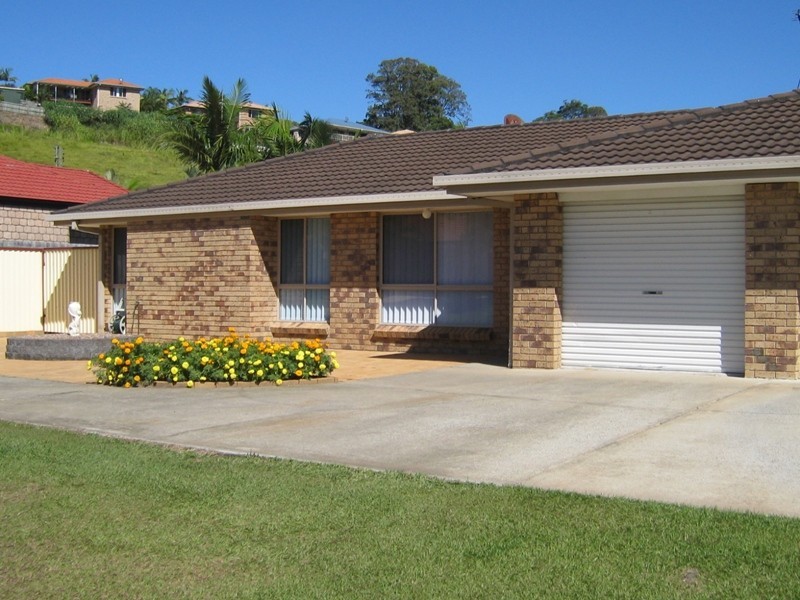 2/9 Cassia Crt, Banora Point NSW 2486