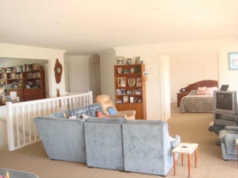 10 Firewheel Way, Banora Point NSW 2486