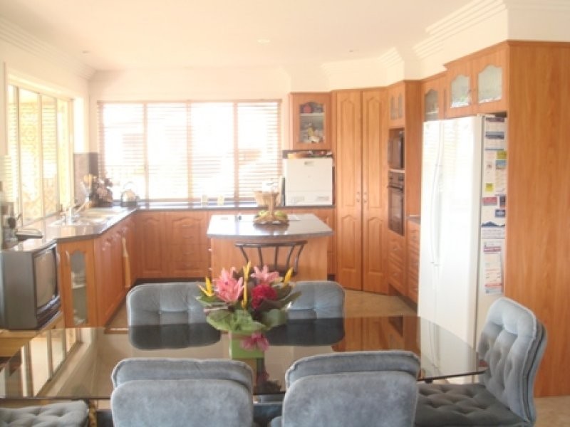 10 Firewheel Way, Banora Point NSW 2486