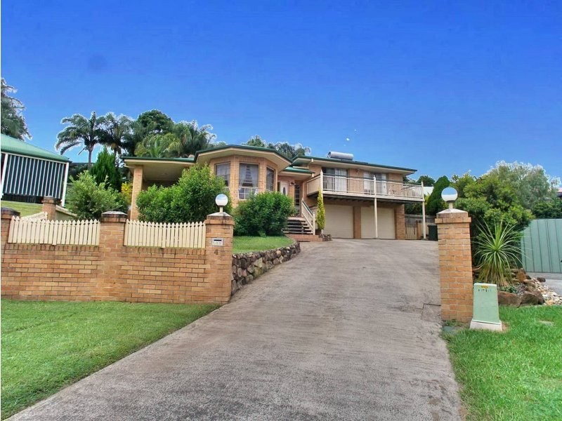 4 Golf View Parade, Banora Point NSW 2486
