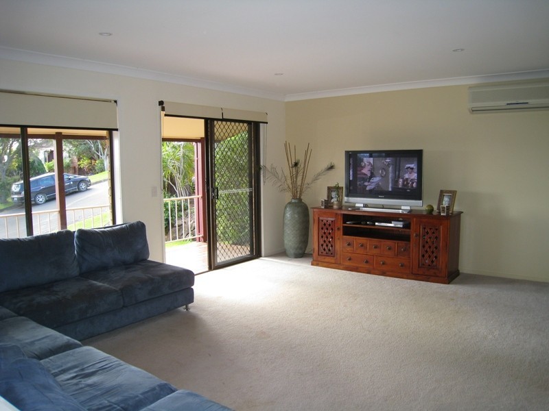 25 Birnam Avenue, Banora Point NSW 2486