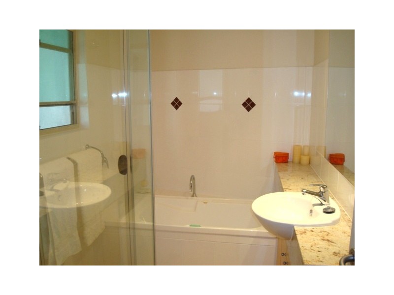 Unit 5  “Waterline” 7 Ivory Crescent, Tweed Heads NSW 2485