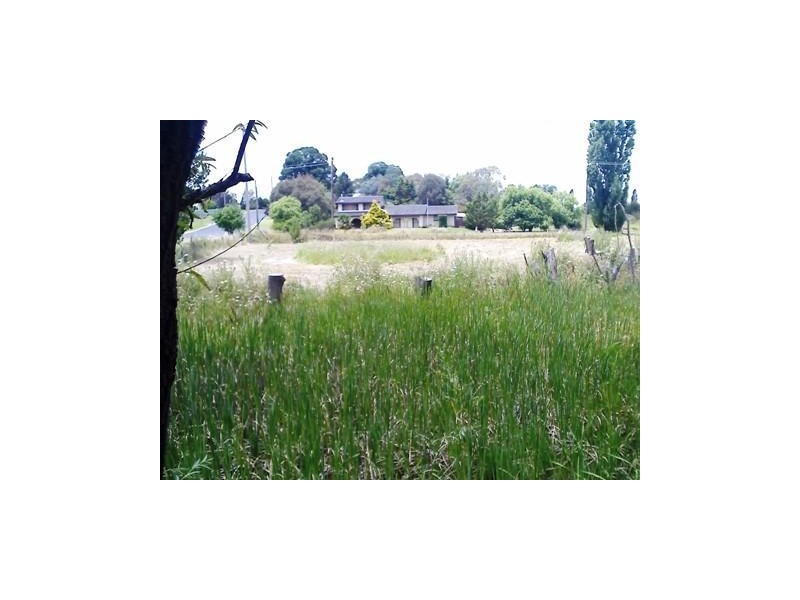 18 East Street, Uralla NSW 2358