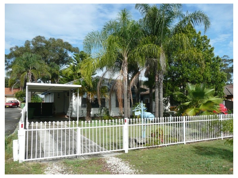 26 Trafalgar Ave, Woy Woy NSW 2256