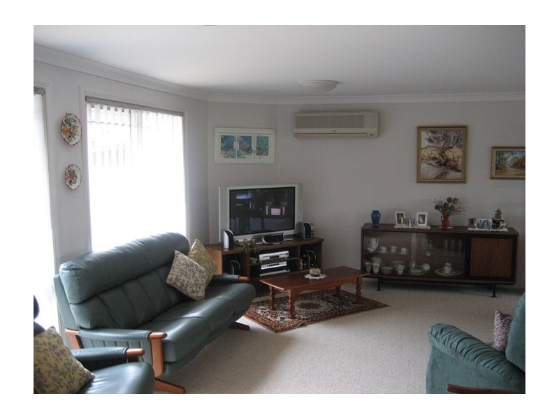 2/8 Whiting Rd, Ettalong Beach NSW 2257