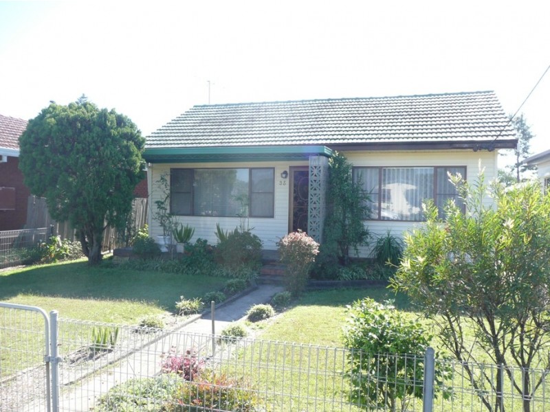 35 Albion St, Umina Beach NSW 2257