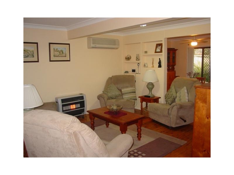 15 Rotherham Street, Bateau Bay NSW 2261