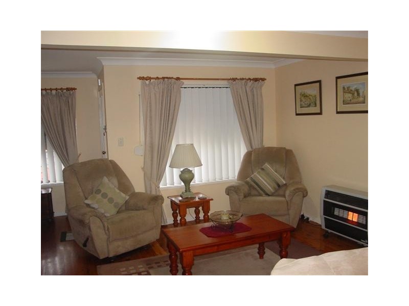 15 Rotherham Street, Bateau Bay NSW 2261