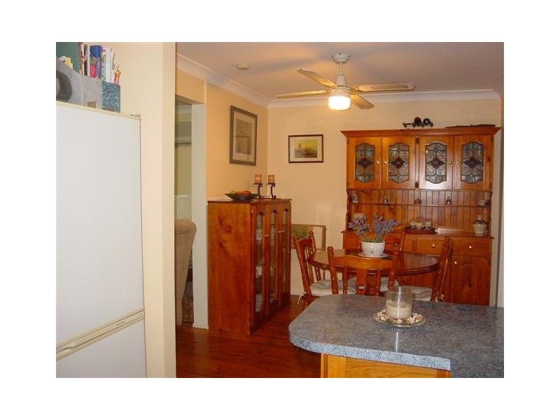 15 Rotherham Street, Bateau Bay NSW 2261