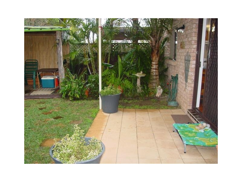 15 Rotherham Street, Bateau Bay NSW 2261