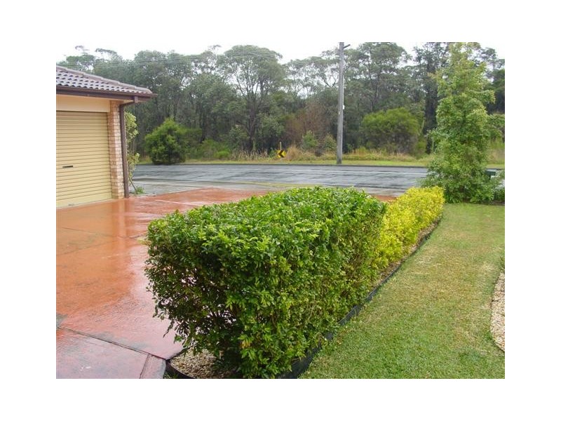 15 Rotherham Street, Bateau Bay NSW 2261
