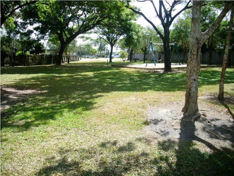 6 Lady Penrhyn Close, Bentley Park QLD 4869
