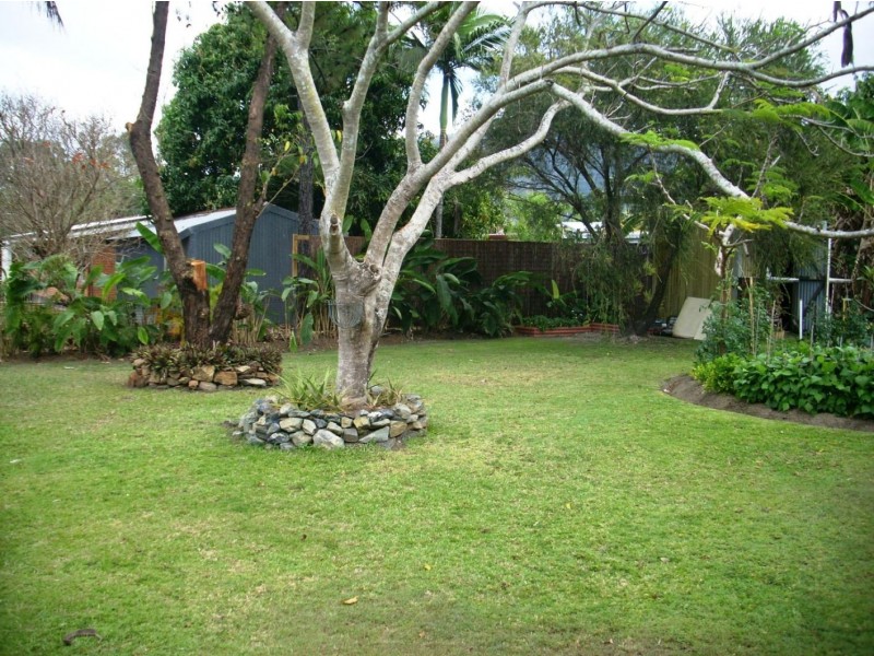 17 Purbeck Place, Edge Hill QLD 4870