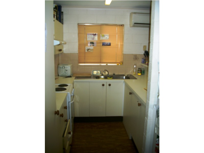 15/235 McLeod Street, Cairns North QLD 4870