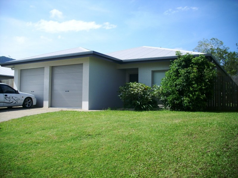 33 Timberlea Drive East, Bentley Park QLD 4869