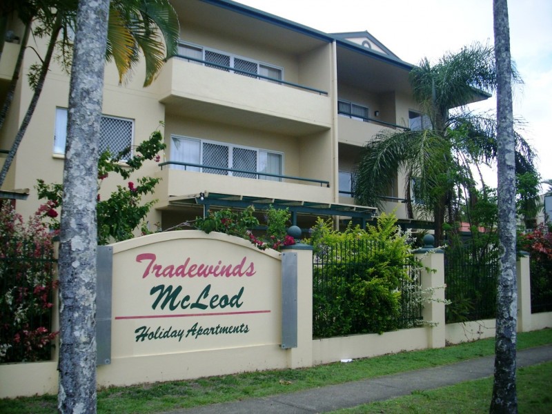 205/191 McLeod Street, Cairns North QLD 4870