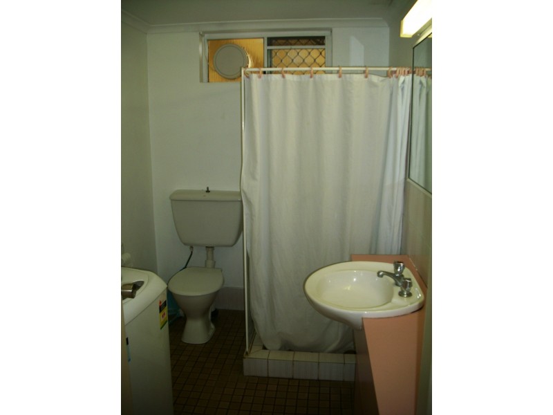 205/191 McLeod Street, Cairns North QLD 4870