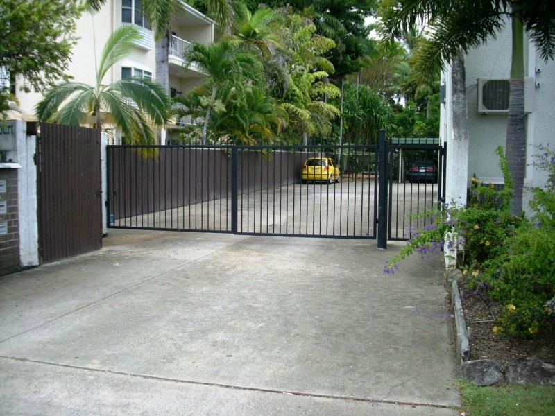 12/171 McLeod Street, Cairns North QLD 4870