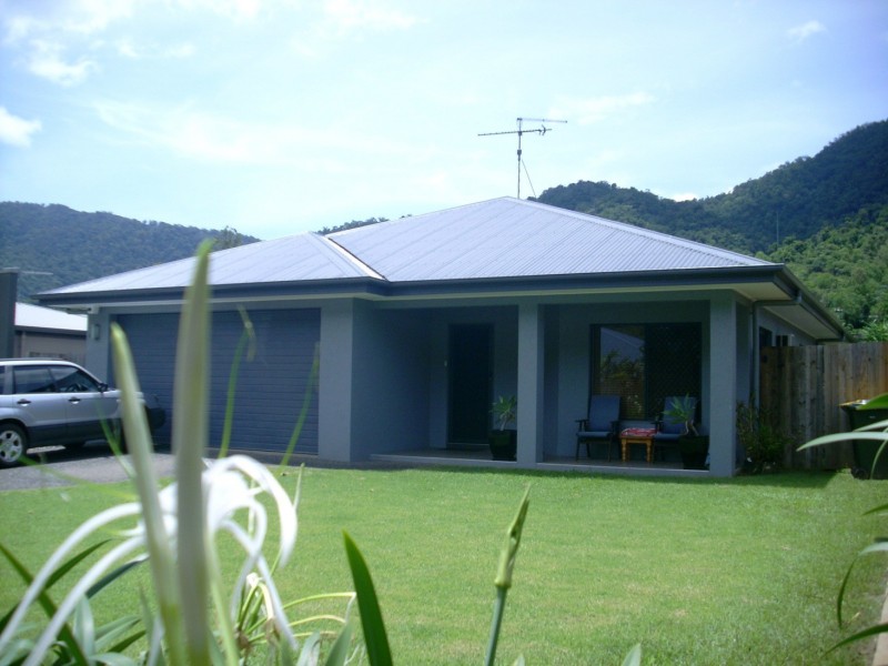 16 Davidson Close, Redlynch QLD 4870