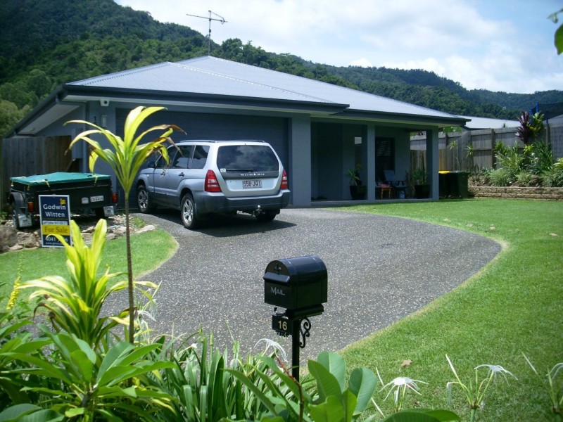 16 Davidson Close, Redlynch QLD 4870